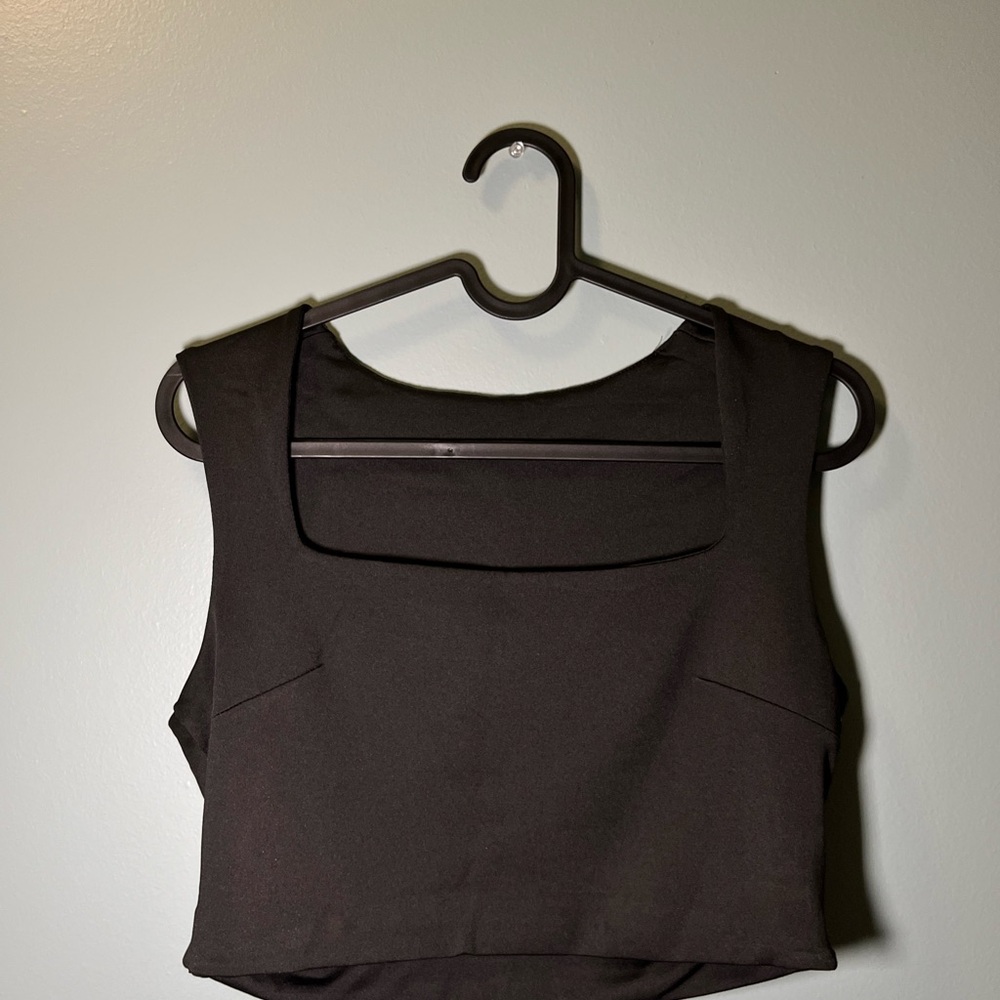 black sleeveless women's top
